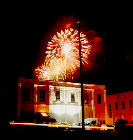 [Fireworks over Tattersalls in Conyers - July 2000]